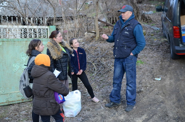 MWB Coordinator, Viorel visits the family regularly to ensure thigs are going well.